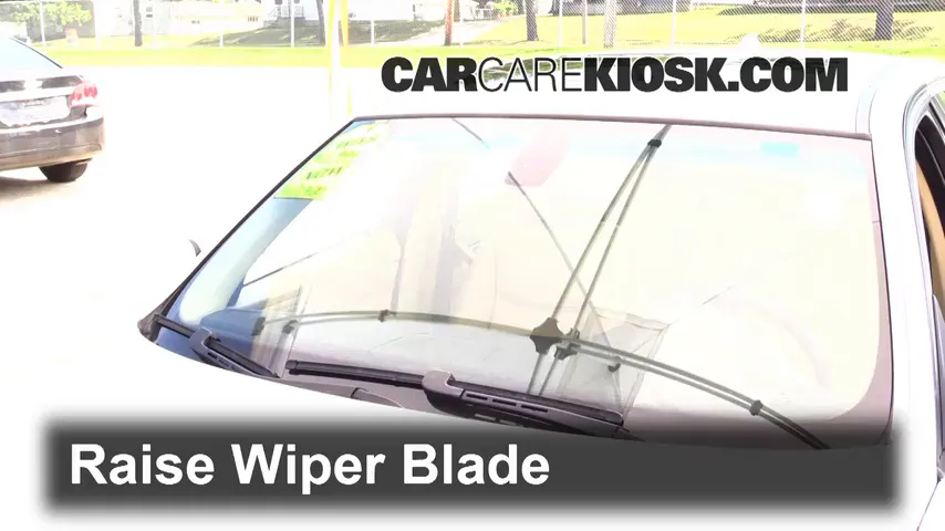 2006 BMW 325i 3.0L 6 Cyl. Windshield Wiper Blade (Front)